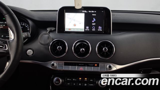 Kia Stinger 3.3 Turbo 2WD GT 2018 — фото 14