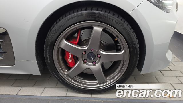 Kia Stinger 3.3 Turbo 2WD GT 2018 — фото 21
