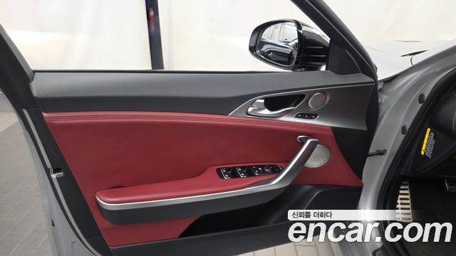 Kia Stinger 3.3 Turbo 2WD GT 2018 — фото 24