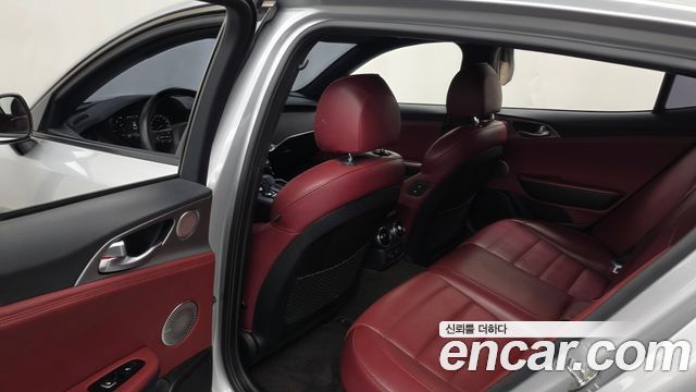 Kia Stinger 3.3 Turbo 2WD GT 2018 — фото 26