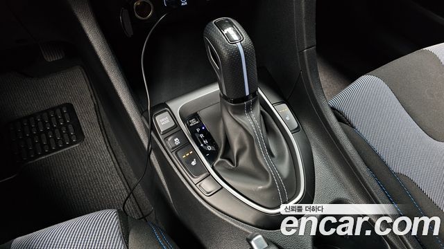 Hyundai Veloster (JS) 1.4 Turbo Modern 2018 — фото 9