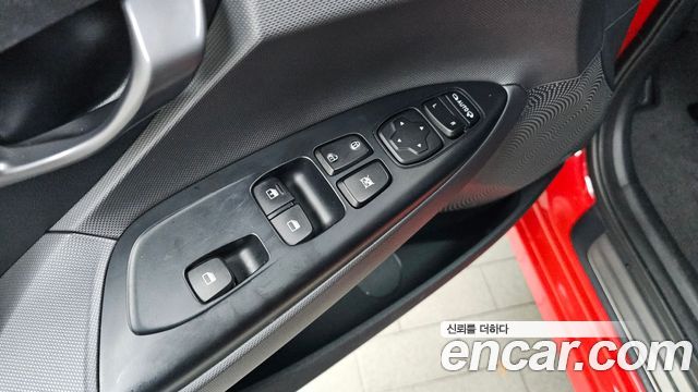 Hyundai Veloster (JS) 1.4 Turbo Modern 2018 — фото 29