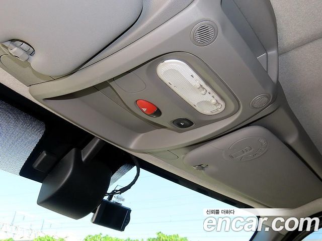 Renault Korea Master 2.3 Van L 2019 — фото 20