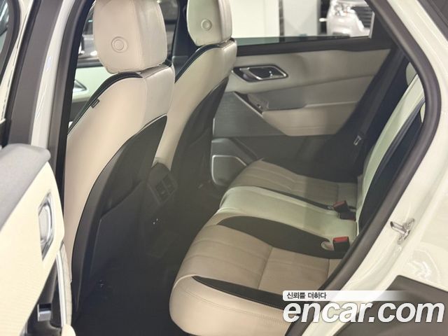Land Rover Range Rover Velar 3.0 D300 R-Dynamic SE 2018 — фото 6