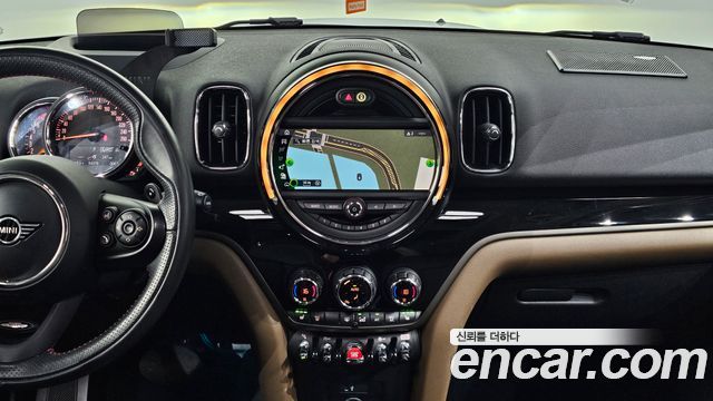 MINI Cooper S Countryman ALL4 2nd 2020 — фото 15