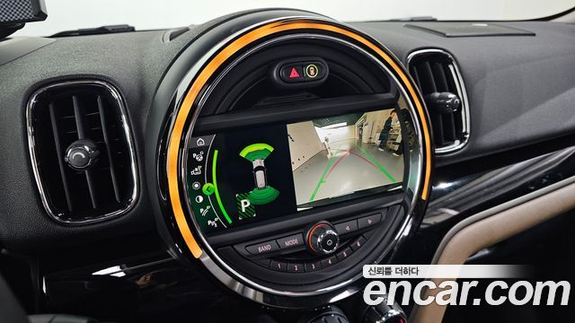 MINI Cooper S Countryman ALL4 2nd 2020 — фото 16