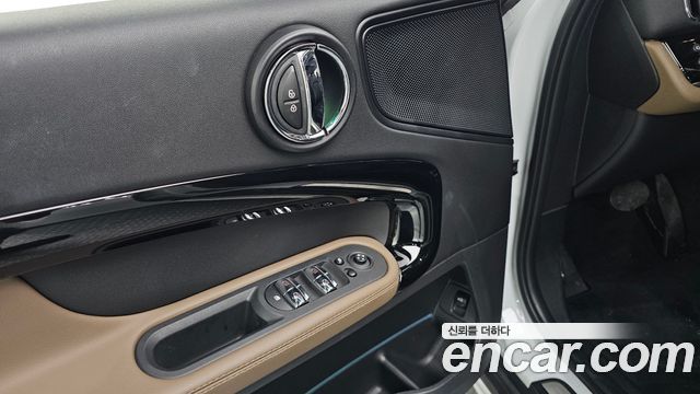 MINI Cooper S Countryman ALL4 2nd 2020 — фото 28