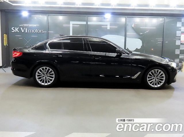 BMW 5 Series (G30) 530i Luxury Plus 2019 — фото 3