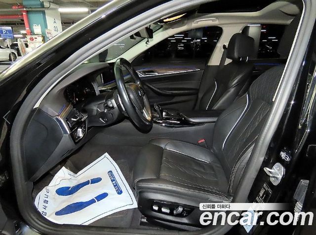 BMW 5 Series (G30) 530i Luxury Plus 2019 — фото 6