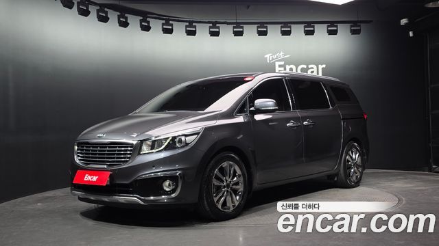 Kia Carnival 9-seater Prestige
