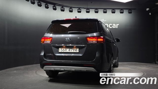 Kia Carnival 9-seater Prestige 2018 — фото 4
