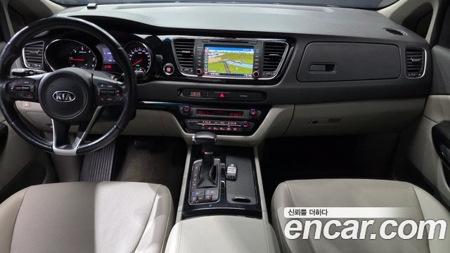 Kia Carnival 9-seater Prestige 2018 — фото 7