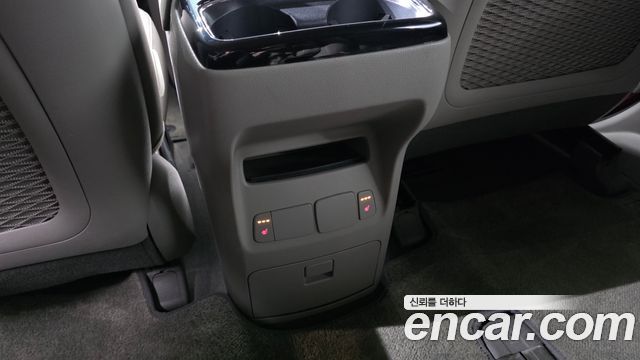 Kia Carnival 9-seater Prestige 2018 — фото 19