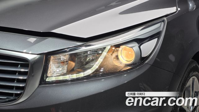 Kia Carnival 9-seater Prestige 2018 — фото 22