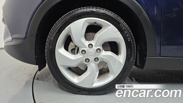 KG Mobility (SsangYong) Tivoli LX 2WD DLX 2015 — фото 5