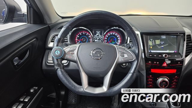 KG Mobility (SsangYong) Tivoli LX 2WD DLX 2015 — фото 12