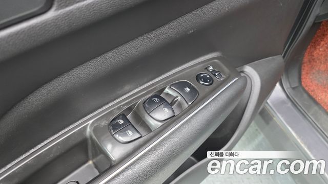 Renault Korea QM6 Diesel 4WD LE 2017 — фото 29