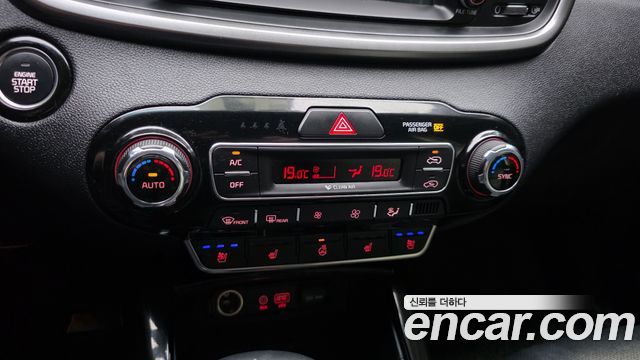 Kia Sorento Gasoline 2.0 Turbo 2WD Noblesse 2019 — фото 32