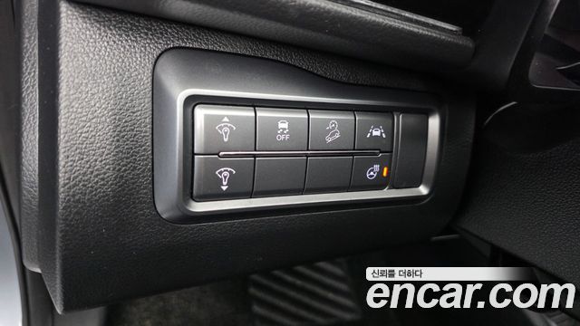 KG Mobility (SsangYong) Very New Tivoli Gasoline 1.5 2WD V3 2021 — фото 18