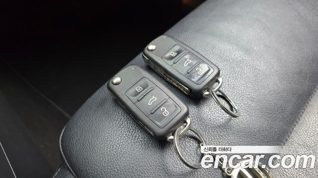 Volkswagen Tiguan 2.0 TDI Comfort 5N 2016 — фото 15