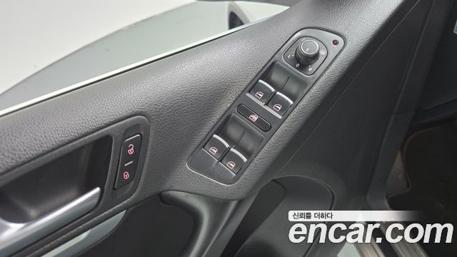 Volkswagen Tiguan 2.0 TDI Comfort 5N 2016 — фото 20