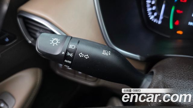 Hyundai Santa Fe (TM) Diesel 2.0 2WD Prestige 2019 — фото 20