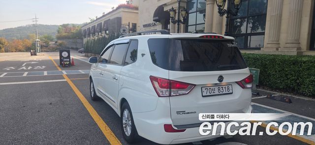 KG Mobility (SsangYong) Korando Turismo 4WD GT 11-seater 2014 — фото 2