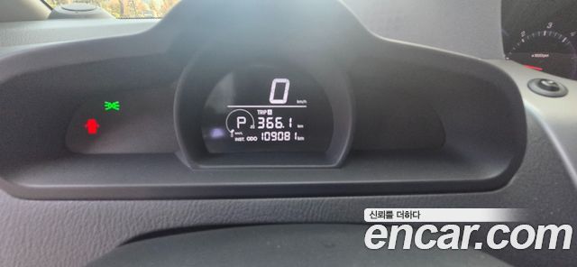 KG Mobility (SsangYong) Korando Turismo 4WD GT 11-seater 2014 — фото 8