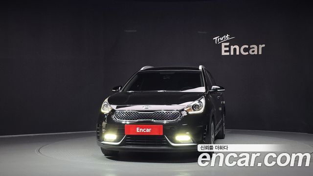 Kia Niro Luxury 2018 — фото 3