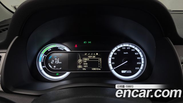 Kia Niro Luxury 2018 — фото 8