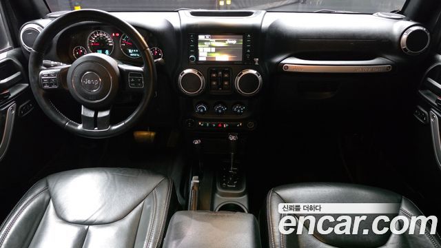 Jeep Wrangler (JK) 3.6 Sahara 4Door 2017 — фото 7
