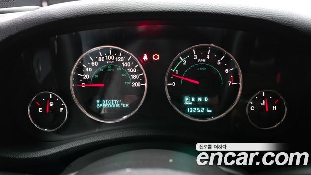 Jeep Wrangler (JK) 3.6 Sahara 4Door 2017 — фото 8