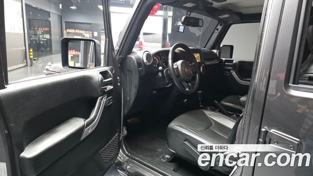 Jeep Wrangler (JK) 3.6 Sahara 4Door 2017 — фото 10