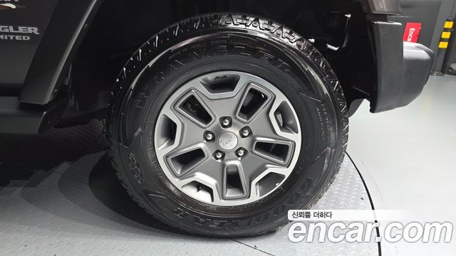 Jeep Wrangler (JK) 3.6 Sahara 4Door 2017 — фото 21