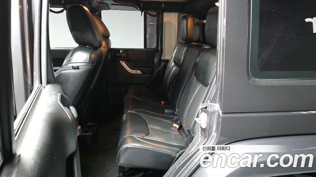Jeep Wrangler (JK) 3.6 Sahara 4Door 2017 — фото 26