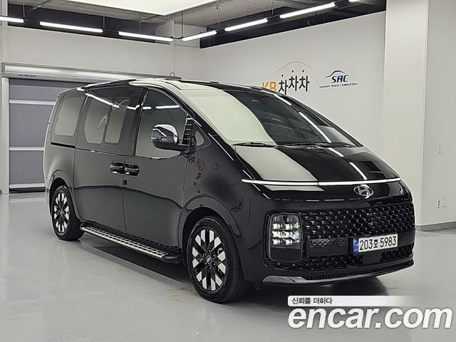 Hyundai Staria HEV 1.6 Lounge 9-Seater Inspiration 2025 — фото 4