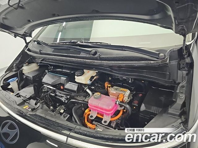Hyundai Staria HEV 1.6 Lounge 9-Seater Inspiration 2025 — фото 5