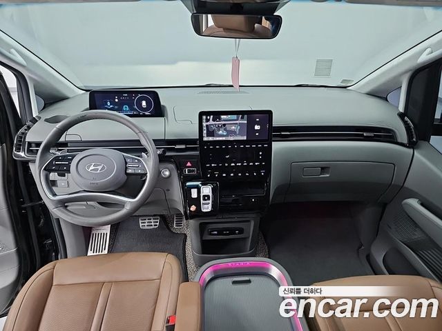 Hyundai Staria HEV 1.6 Lounge 9-Seater Inspiration 2025 — фото 7
