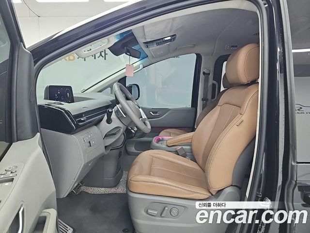 Hyundai Staria HEV 1.6 Lounge 9-Seater Inspiration 2025 — фото 15