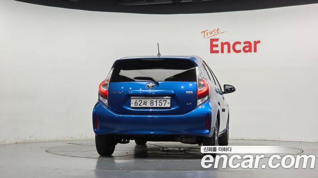 Toyota Prius C 1.5 2019 — фото 4