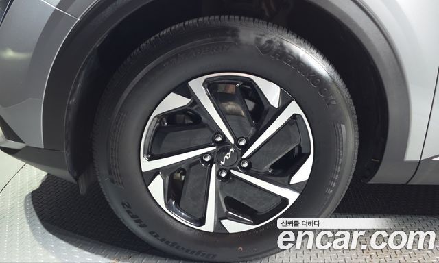 Kia Sportage Hybrid (V) Prestige 2024 — фото 5