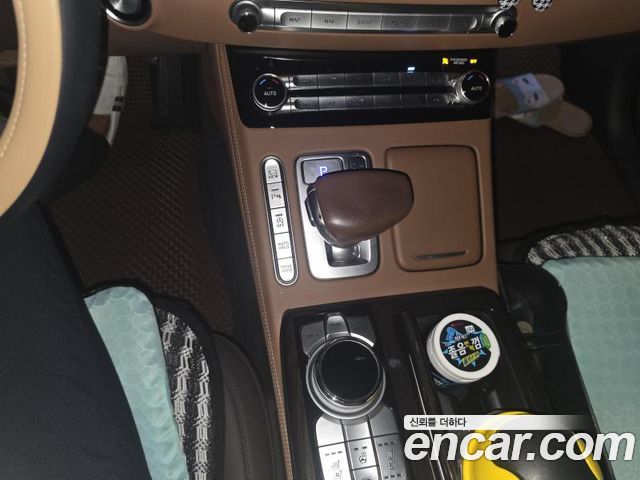 Genesis G90 3.8 AWD Luxury 2019 — фото 15