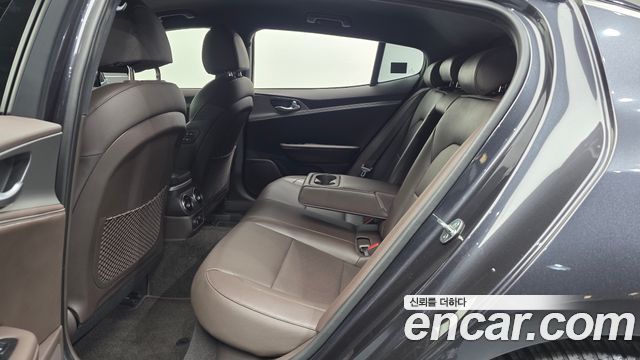 Kia Stinger 2.0 Turbo AWD Platinum 2020 — фото 16