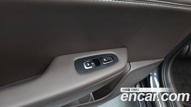 Kia Stinger 2.0 Turbo AWD Platinum 2020 — фото 23