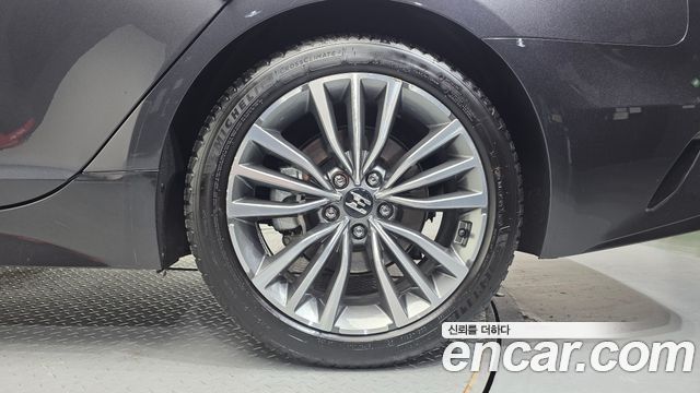 Kia Stinger 2.0 Turbo AWD Platinum 2020 — фото 27
