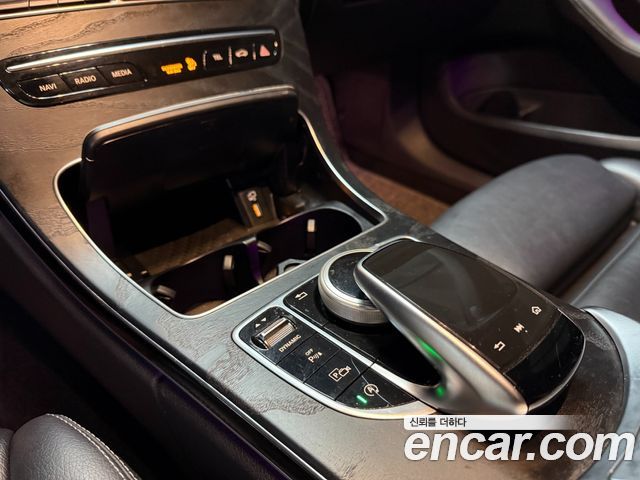 Mercedes-Benz C-Class (W205) C220 d 4MATIC AMG Line 2019 — фото 16