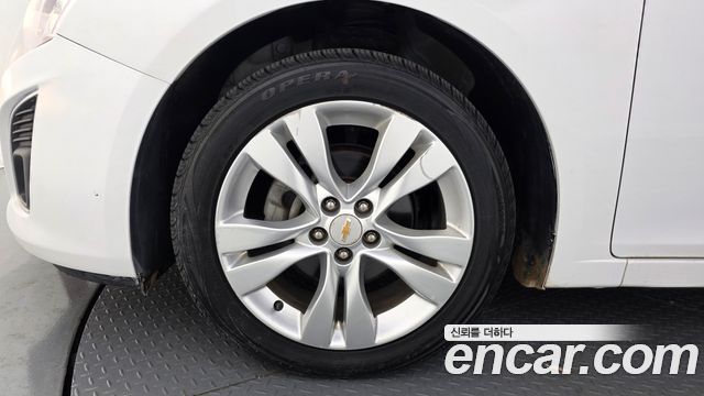 Chevrolet Cruze 1.8 LTZ+ 2014 — фото 5