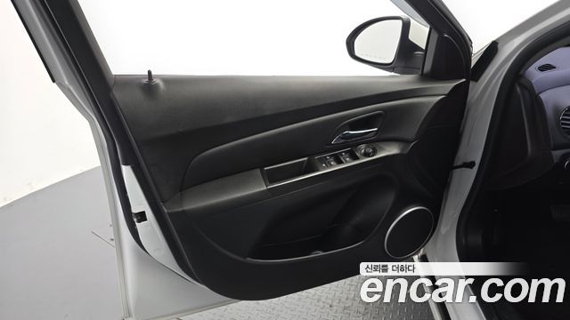 Chevrolet Cruze 1.8 LTZ+ 2014 — фото 24