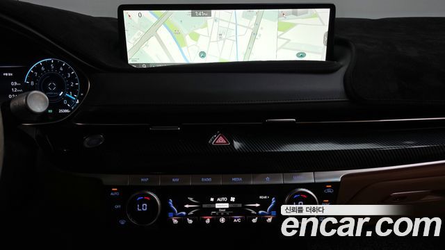Genesis G80 (RG3) Gasoline 2.5 Turbo AWD 2022 — фото 12