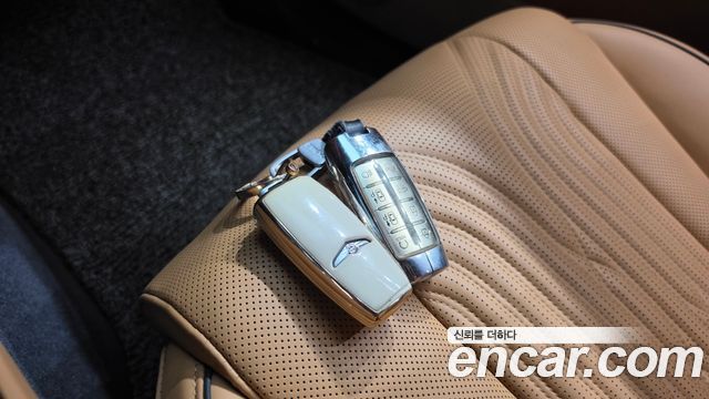 Genesis G80 (RG3) Gasoline 2.5 Turbo AWD 2022 — фото 15
